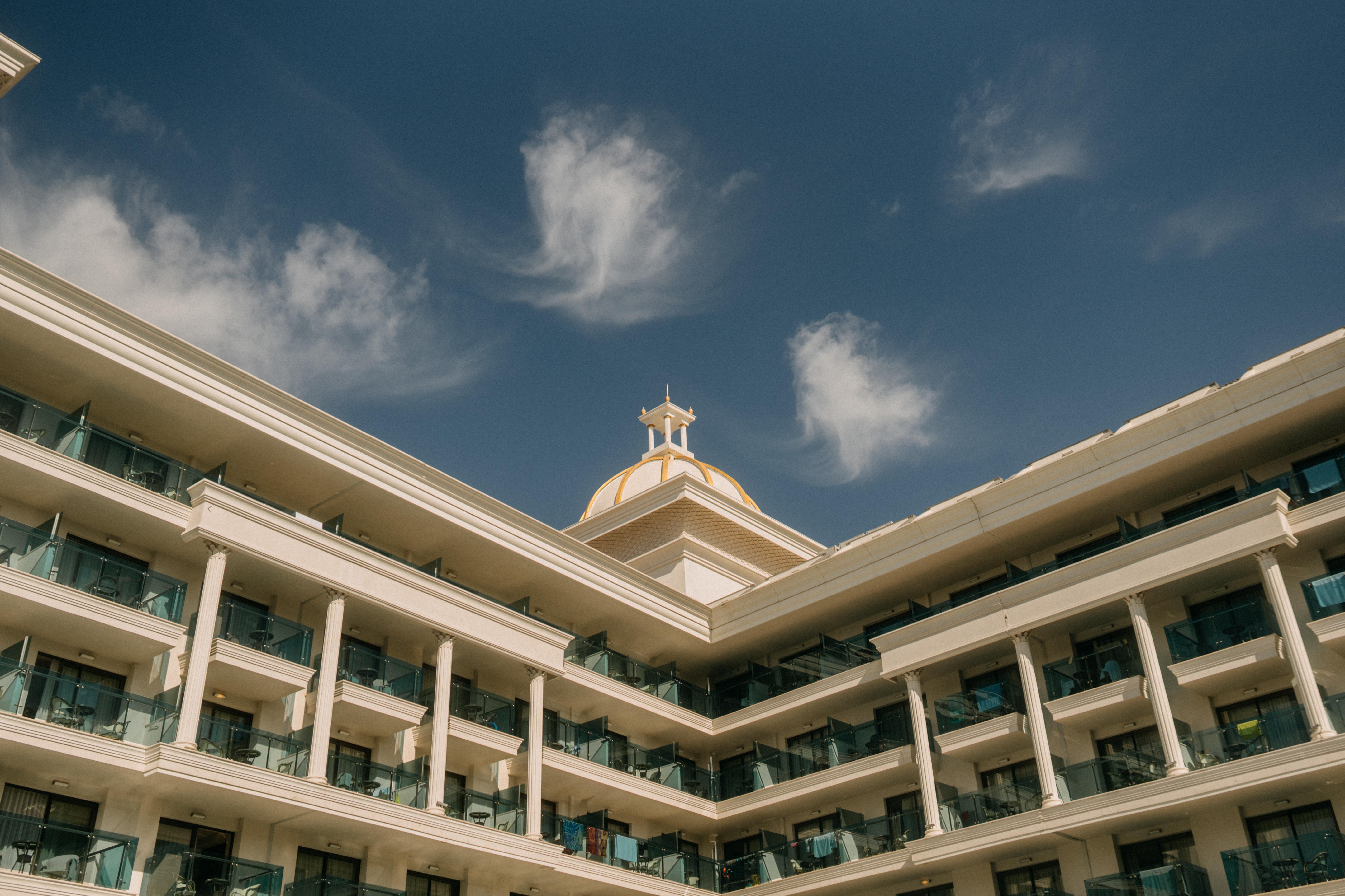 Castival Hotel Side Exterior photo